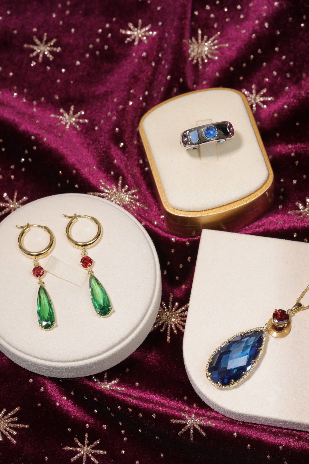 Vivamacity Jewelry