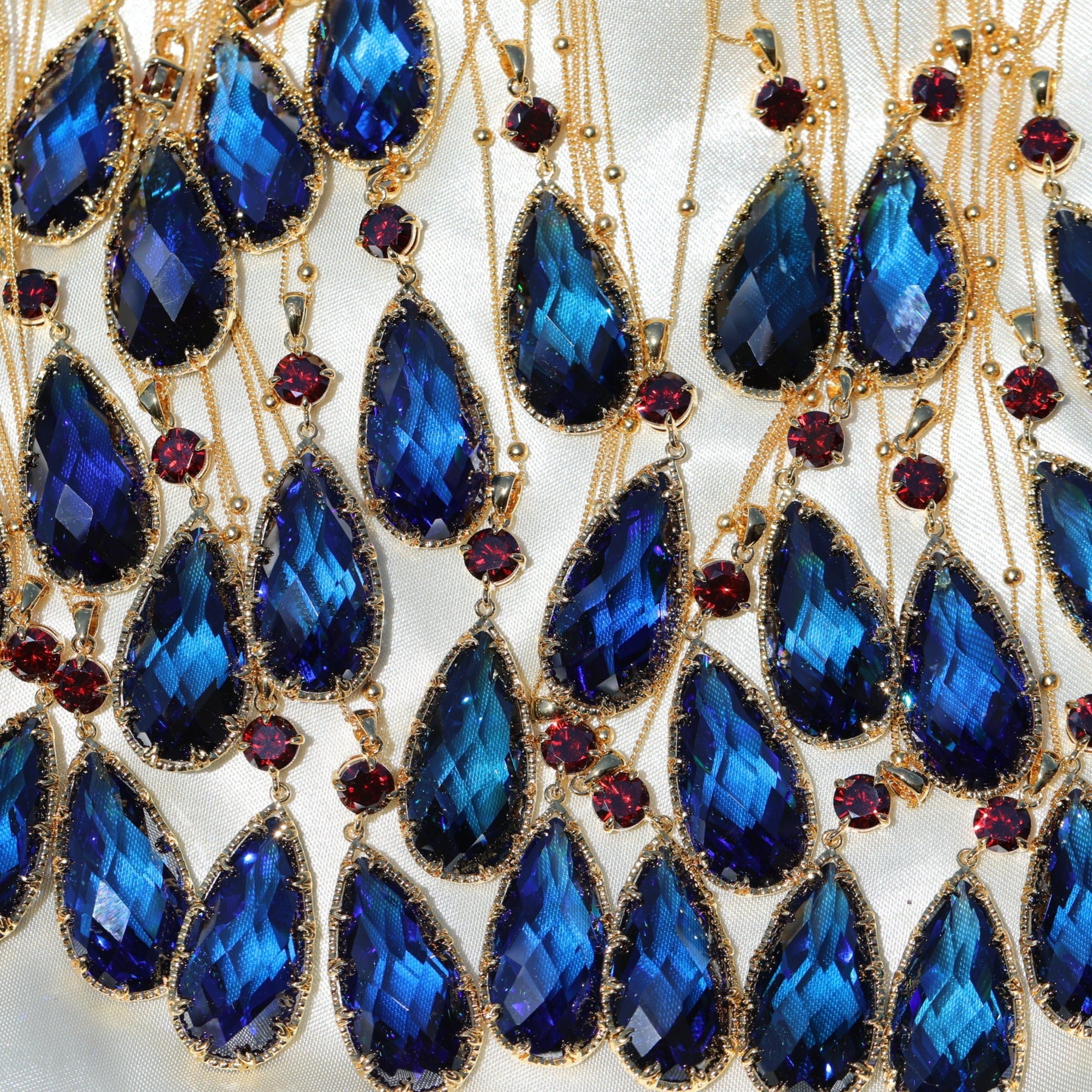 Howl's Necklace – Vivamacity