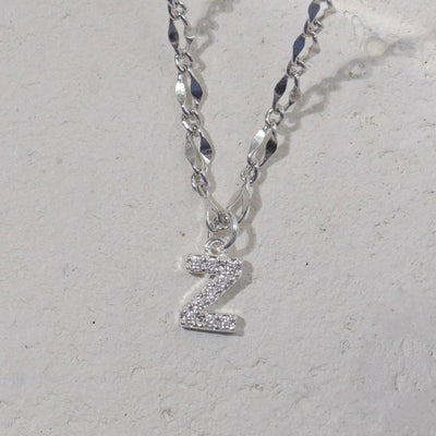 Gargantilla con inicial de diamante