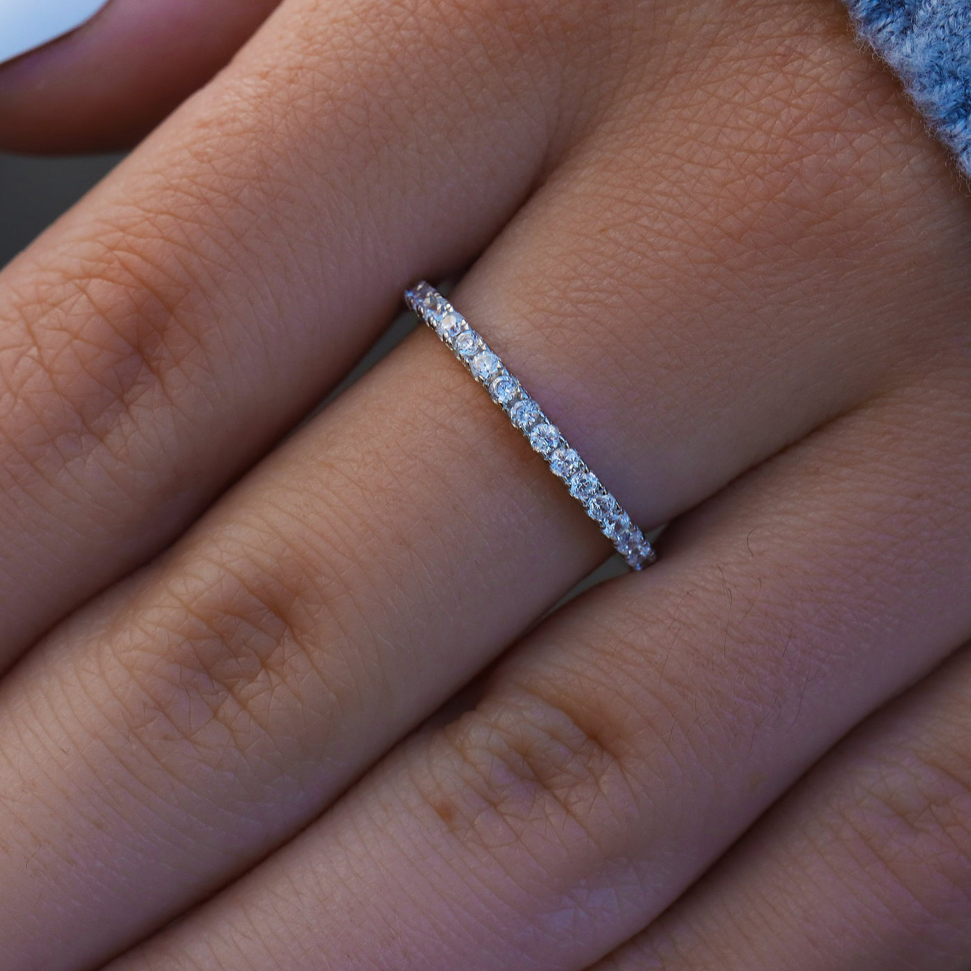 Anillo de banda de diamantes