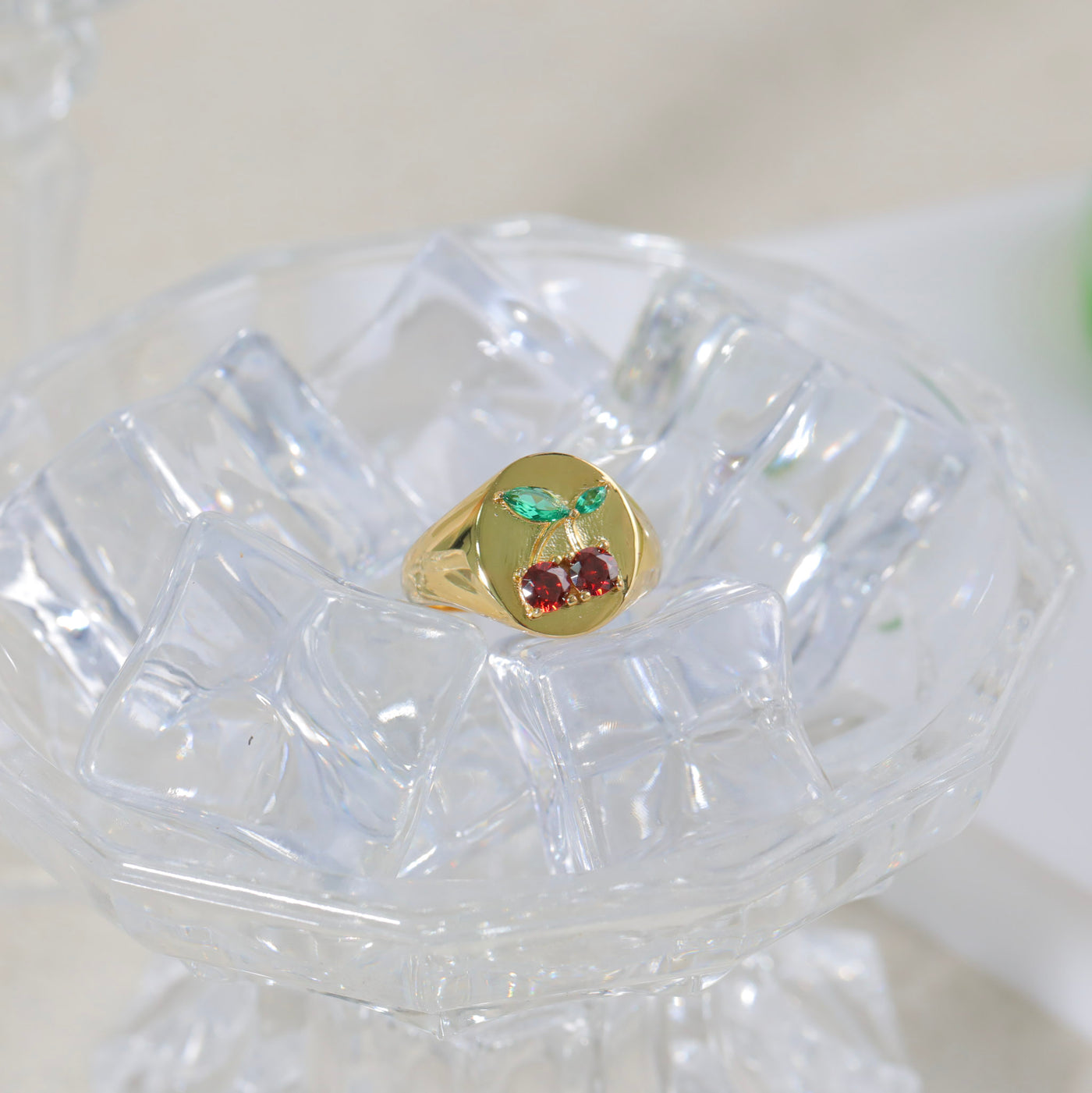 Anillo de beso de cereza