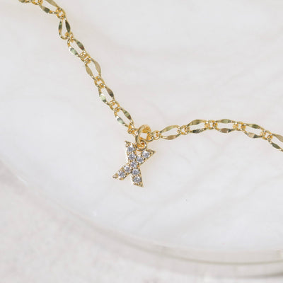 Gargantilla con inicial de diamante