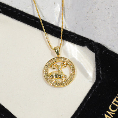 Collar de monedas del zodiaco