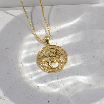 Collar de monedas del zodiaco