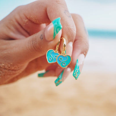 Pendientes de amor hawaiano