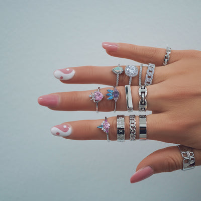 Anillo de banda de diamantes