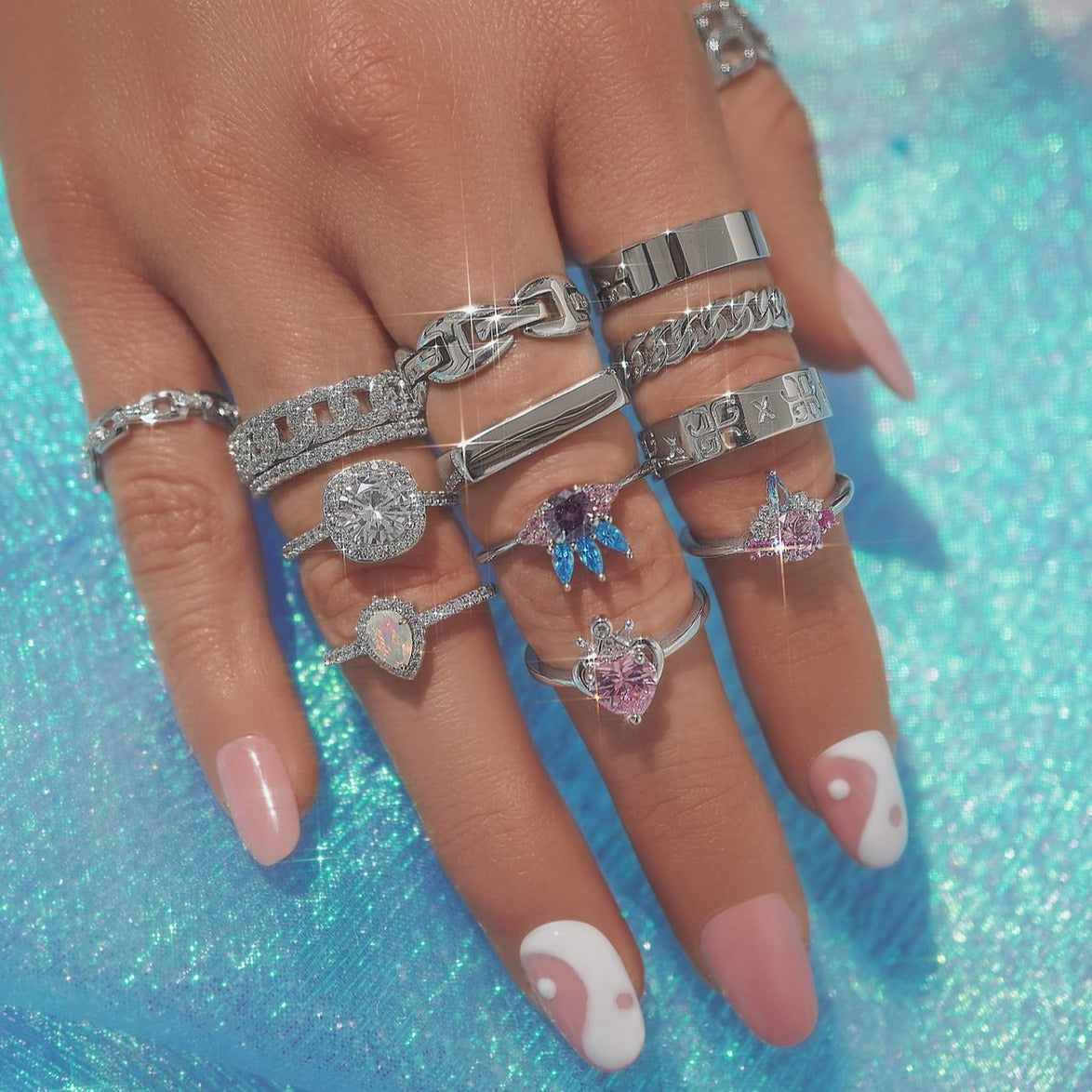 Anillo Naomi