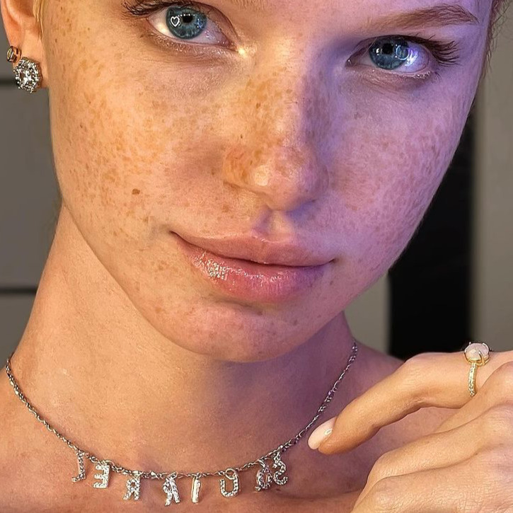Name choker necklace diamond discount