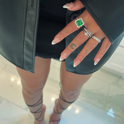 Anillo de banda de diamantes