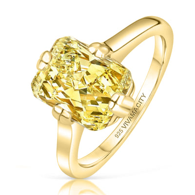 Anillo de diamantes de la hora dorada