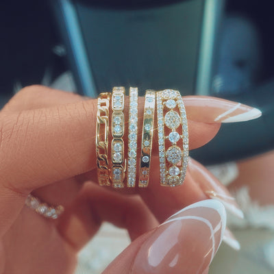 Anillo de banda de diamantes